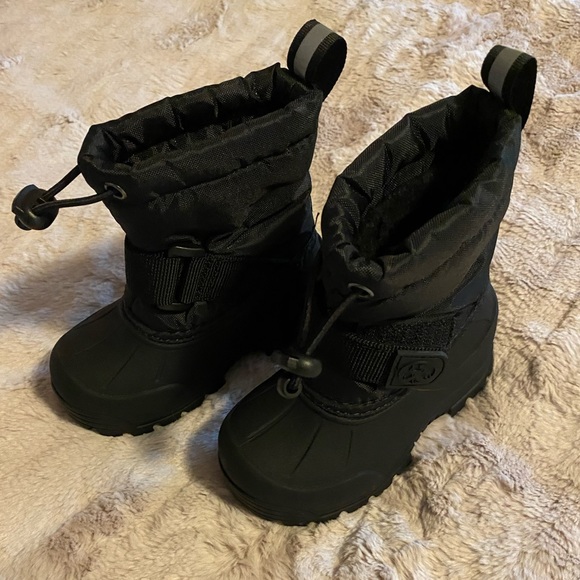 snow/rain boots toddler - Picture 2 of 2